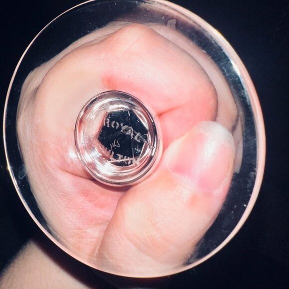 Vtg Royal Doulton Clarendon Cut Water Goblets Crystal Wine Glasses Set of 7 70s - Picture 6 of 7